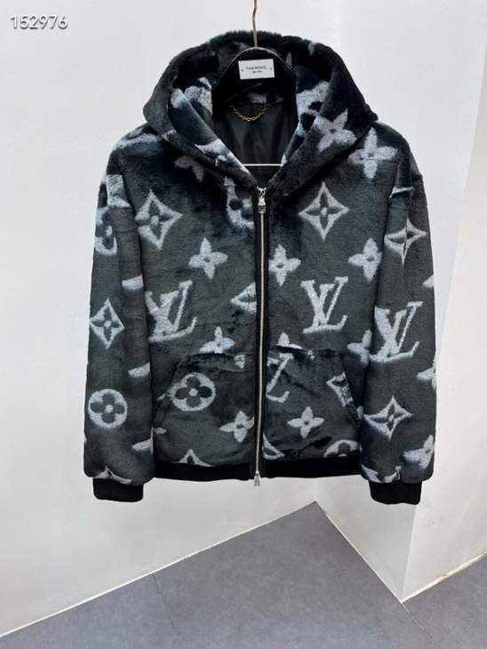 Picture of Louis Vuitton Down Jackets _SKULVsz46-5626yr13337615